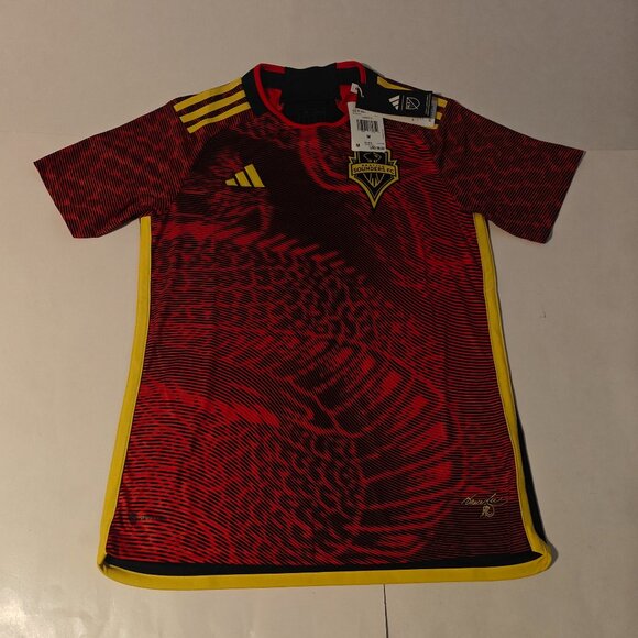 Women's Seattle Sounders FC 2023 The Bruce Lee Jersey Adidas M NWT Red/Black - Picture 1 of 13